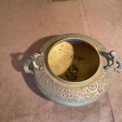 Lot 104. Vintage Metal Misc