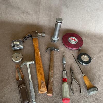 Lot 125 Vintage Tools