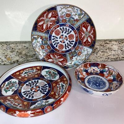 Lot 140 Asian Serving Dishes