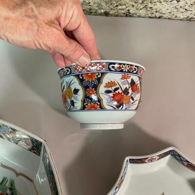 Lot 143. Set of 3 Porcelain Bowls