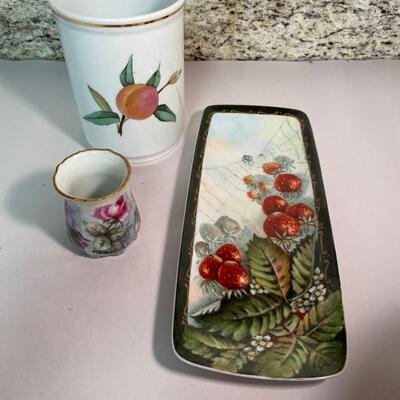 Lot 148. Porcelain Lot