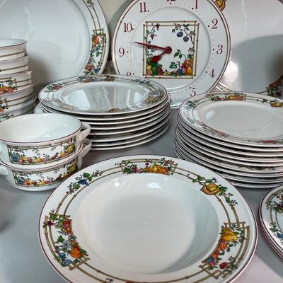 Lot 155. Villeroy & Boch Mon Jardin Porcelain Tableware