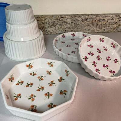 Lot 160. Ceramic Bakeware