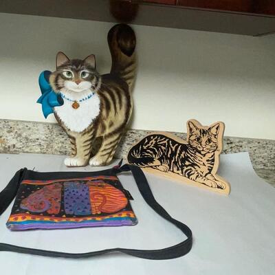Lot 166. Another Cat Lot