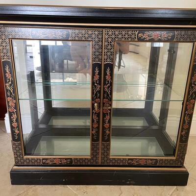 Lot 167. Vintage Chinoiserie Curio Cabinet