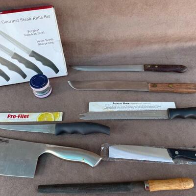 Lot 40  Kitchen Knife Lot
