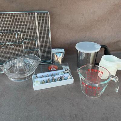 Lot 43  Kitchen Assortment with Juicer