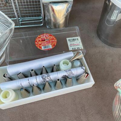 Lot 43  Kitchen Assortment with Juicer