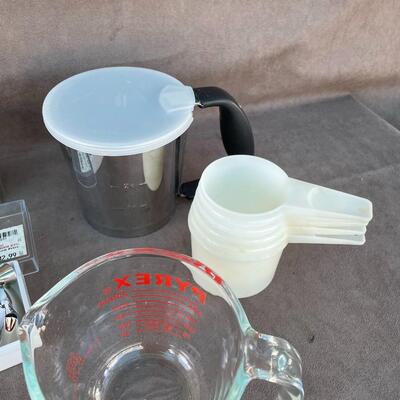 Lot 43  Kitchen Assortment with Juicer