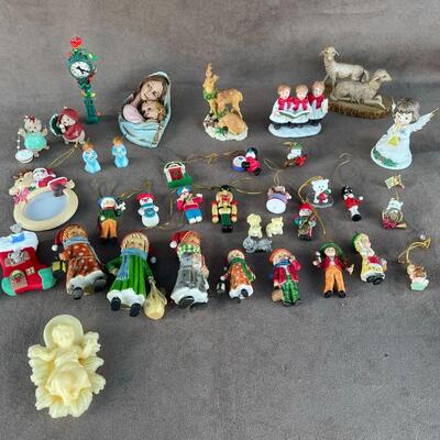 Lot 55  Miscellaneous Christmas Figurines & Ornaments