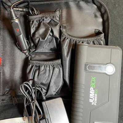 Lot 70  StarkPower Jump Box