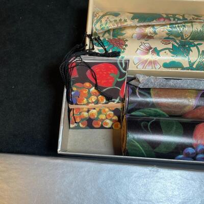 Lot 71  Gift Wrap Sets
