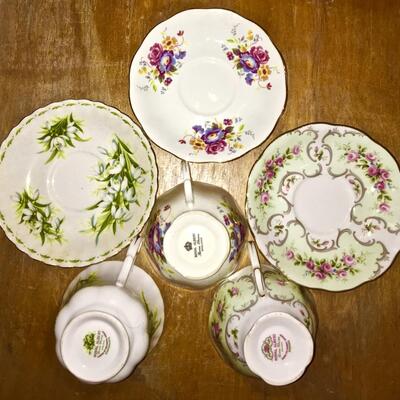 Royal Albert England Porcelain 3 Tea Cups with Saucers Flowers