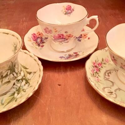 Royal Albert England Porcelain 3 Tea Cups with Saucers Flowers