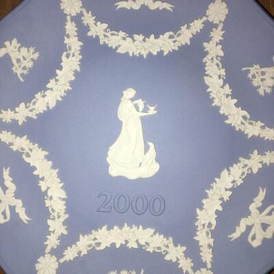 Wedgewood Year 2000 Plate Blue White commemorative  collectible