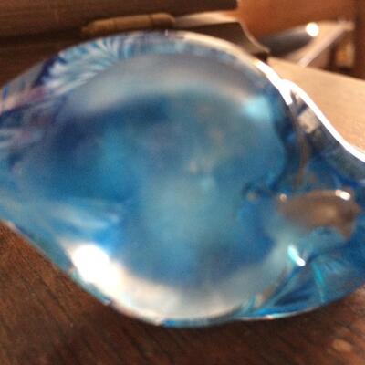 Vintage Murano Blue Glass Snail unmarked, needs cleaning