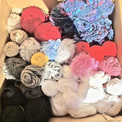 Yarn large lot Knitting Crochet Crafts Acrylic and Blend (B)