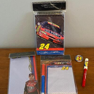 NASCAR Jeff Gordon #24 Dupont Notepads Pens Enamel Pin