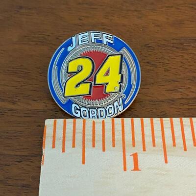 NASCAR Jeff Gordon #24 Dupont Notepads Pens Enamel Pin