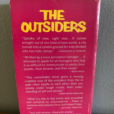 The Outsiders by S.E. Hinton Pulp Paperback Pocket Edition 1972