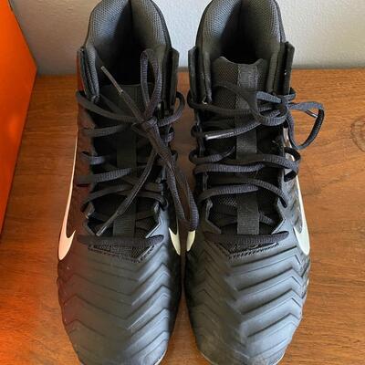 NIKE Men's Alpha Menace 2 Shark W Football Cleats Size 11 - Worn Once