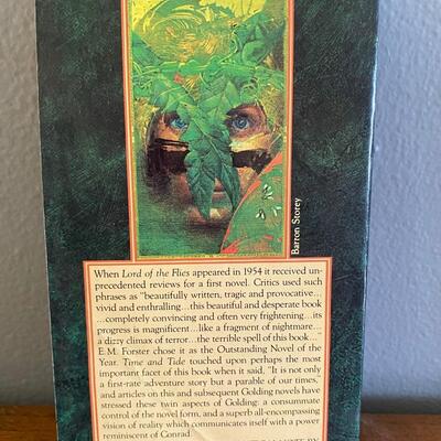 Lord of the Flies William Golding Paperback Classic