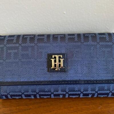 New Tommy Hilfiger Blue Logo Woman's Ladies Wallet