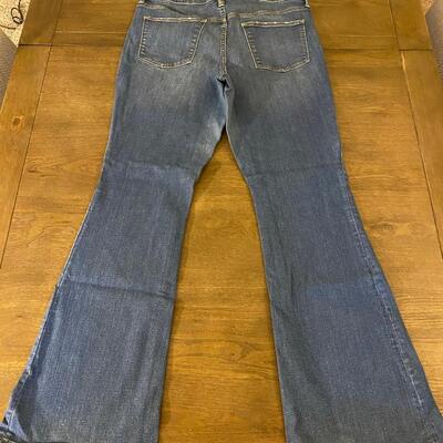 Universal Thread Medium Wash Blue Denim High Rise Flare Jeans Size 14