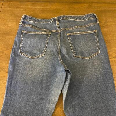 Universal Thread Medium Wash Blue Denim High Rise Flare Jeans Size 14