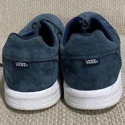 Men's Blue Suede VANS Lightweight Tennis Shoe Size 12 LXVI Ultracush Lite Old Skool