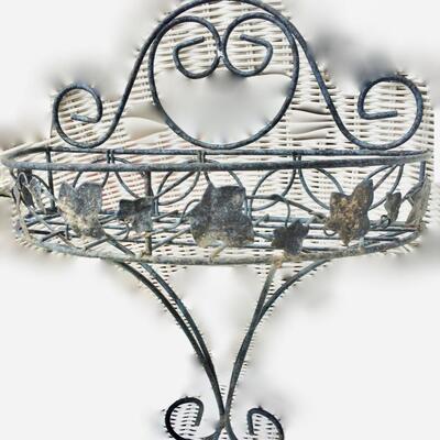 Hanging Wire Shelf planter