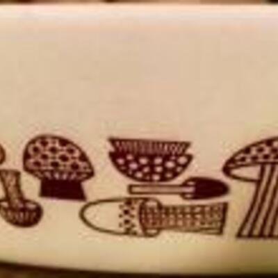 glasbake mushroom design divided baking dish