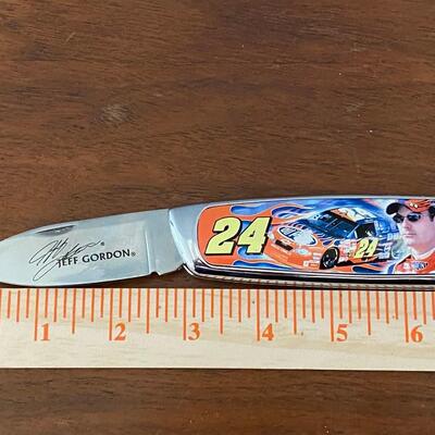 Pair of NASCAR #24 Franklin Mint Jeff Gordon Collector Folding Knives