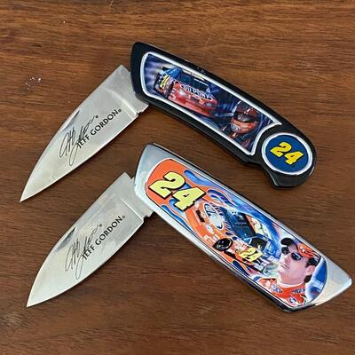 Pair of NASCAR #24 Franklin Mint Jeff Gordon Collector Folding Knives