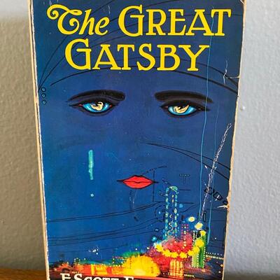 The Great Gatsby F. Scott Fitzgerald Paperback Classic Novel