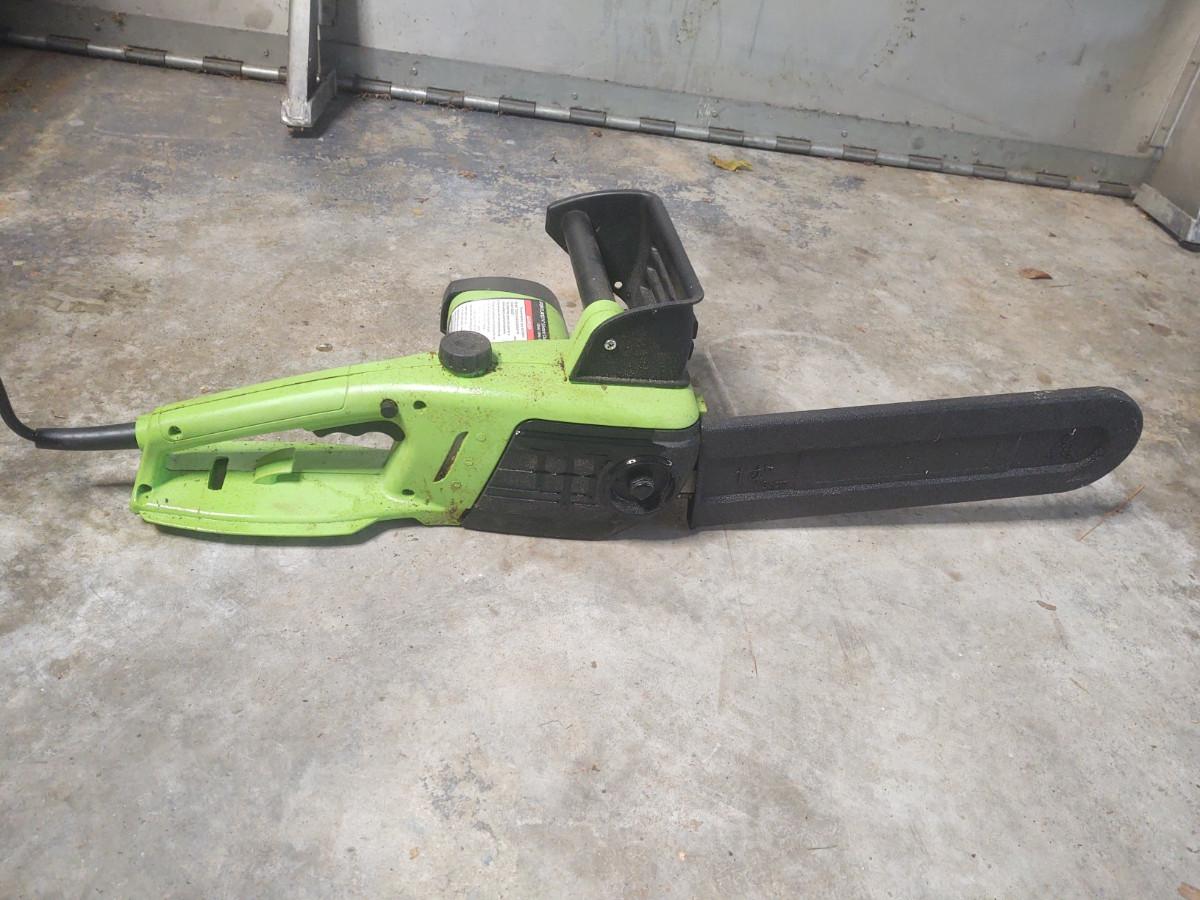 Portland Electric Chain Saw