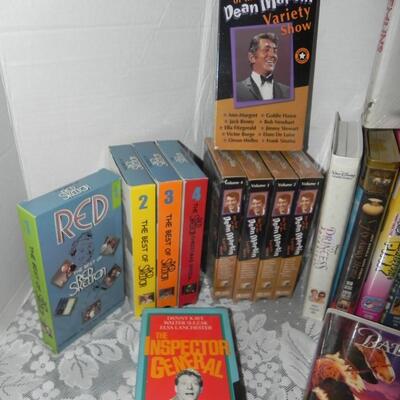 VHS HI FI STEREO VCR PLAYER AND LARGE VARIETY OF DISNEY VHS MOVIES AND OTHERS