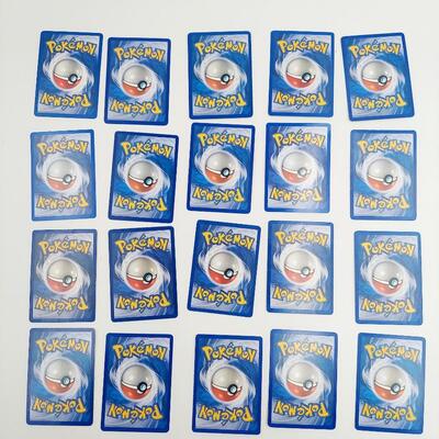 POKEMON 2006 20 PC CARD BUNDLE #1