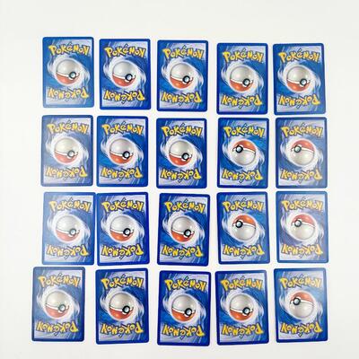 POKÃ‰MON - MULTIPLE YEARS - BUNDLE - 2 HOLOGRAPHIC CARDS #14