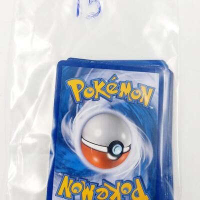 POKÃ‰MON BUNDLE - MULTI YRS - BUNDLE - 2 HOLOGRAPHIC CARDS