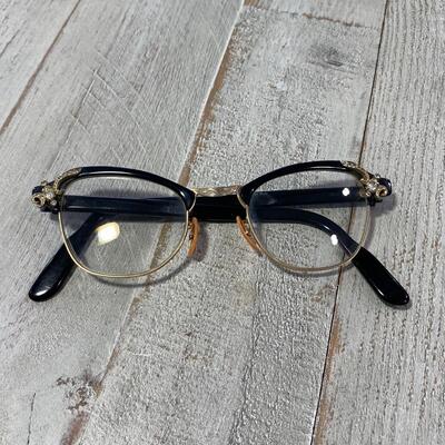 Woman's Vintage Black & Gold Cat Eye Reading Seeing Glasses Prescription Lens Plaid Case
