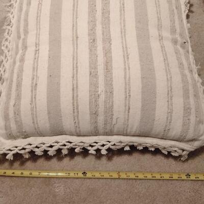 LOT 15 FOUR LARGE THROW PILLOWS