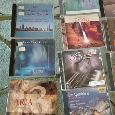 LOT 51 COLLECTION OF MUSIC ON CD'S