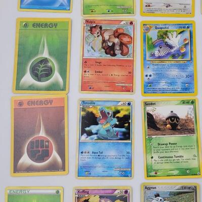 POKÃ‰MON BUNDLE - MULTI YRS - 2 HOLOGRAPHIC CARDS #18
