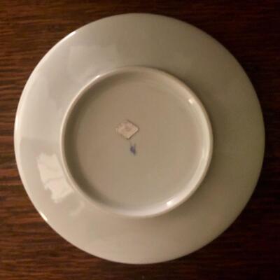 LOT 47: VINTAGE Japanese Small Plates