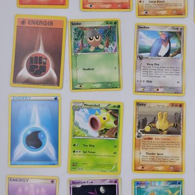 POKÃ‰MON BUNDLE  - MULTI YRS  - 2 HOLOGRAPHIC CARDS  #22