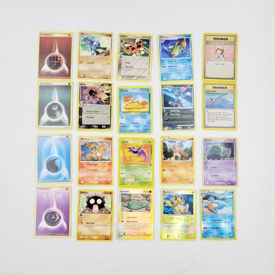 POKÃ‰MON BUNDLE - MULTI YRS - 4 HOLOGRAPHIC CARDS #24