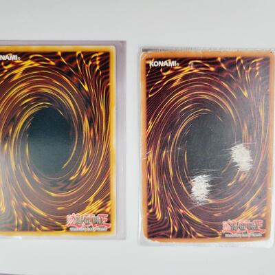 YU-GI-OH - MULTI YRS - 2 HOLOGRAPHIC CARDS #32