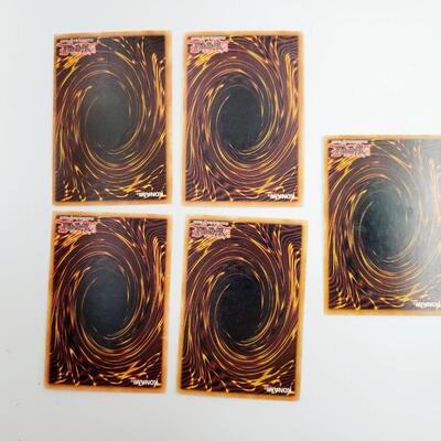 YU-GI-OH - MULTI YRS - 5 HOLIGRAPHIC CARDS  #35