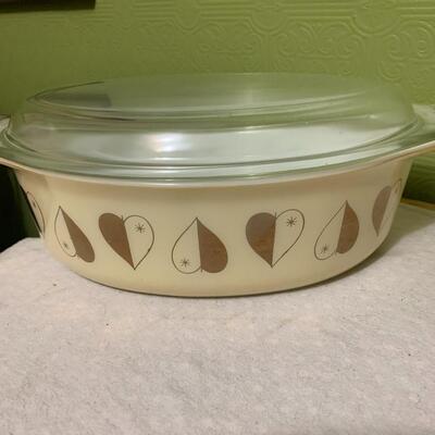Vintage Pyrex golden heart 045 2 1/2 quart